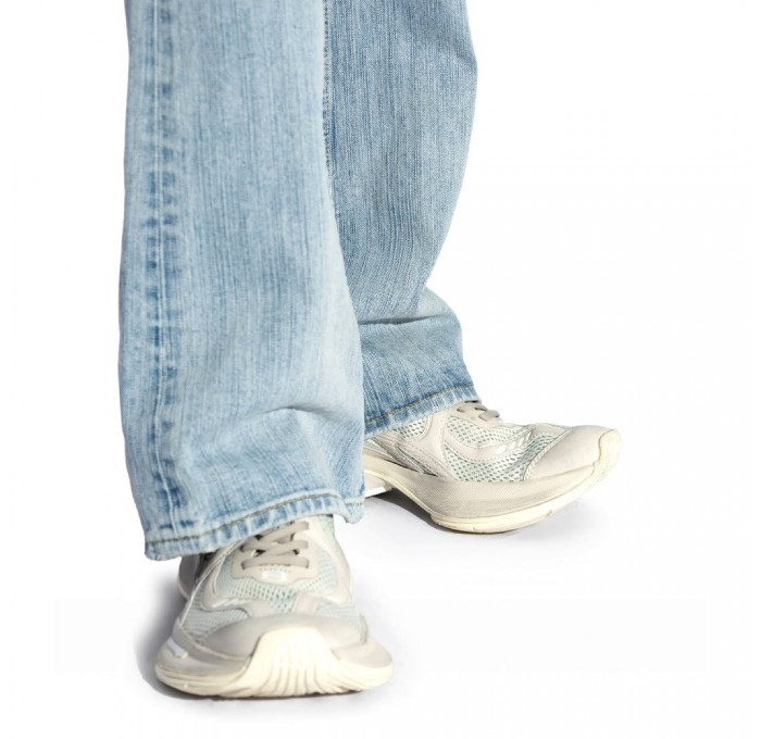 Кроссовки Balenciaga Circuit Sneaker Beige
