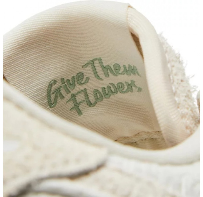 Кроссовки Chris Paul x Air Jordan 1 Retro Low OG Give Them Flowers