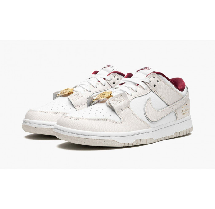 Кроссовки Nike Dunk Low Se Just Do It White Phantom