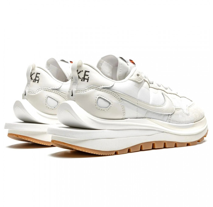 Кроссовки Nike x Sacai Vaporwaffle Sail Gum Sneaker